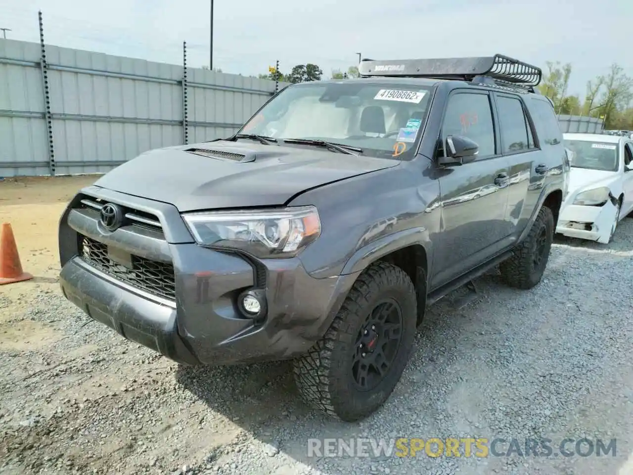 2 Photograph of a damaged car JTEHU5JR6M5961224 TOYOTA 4RUNNER 2021