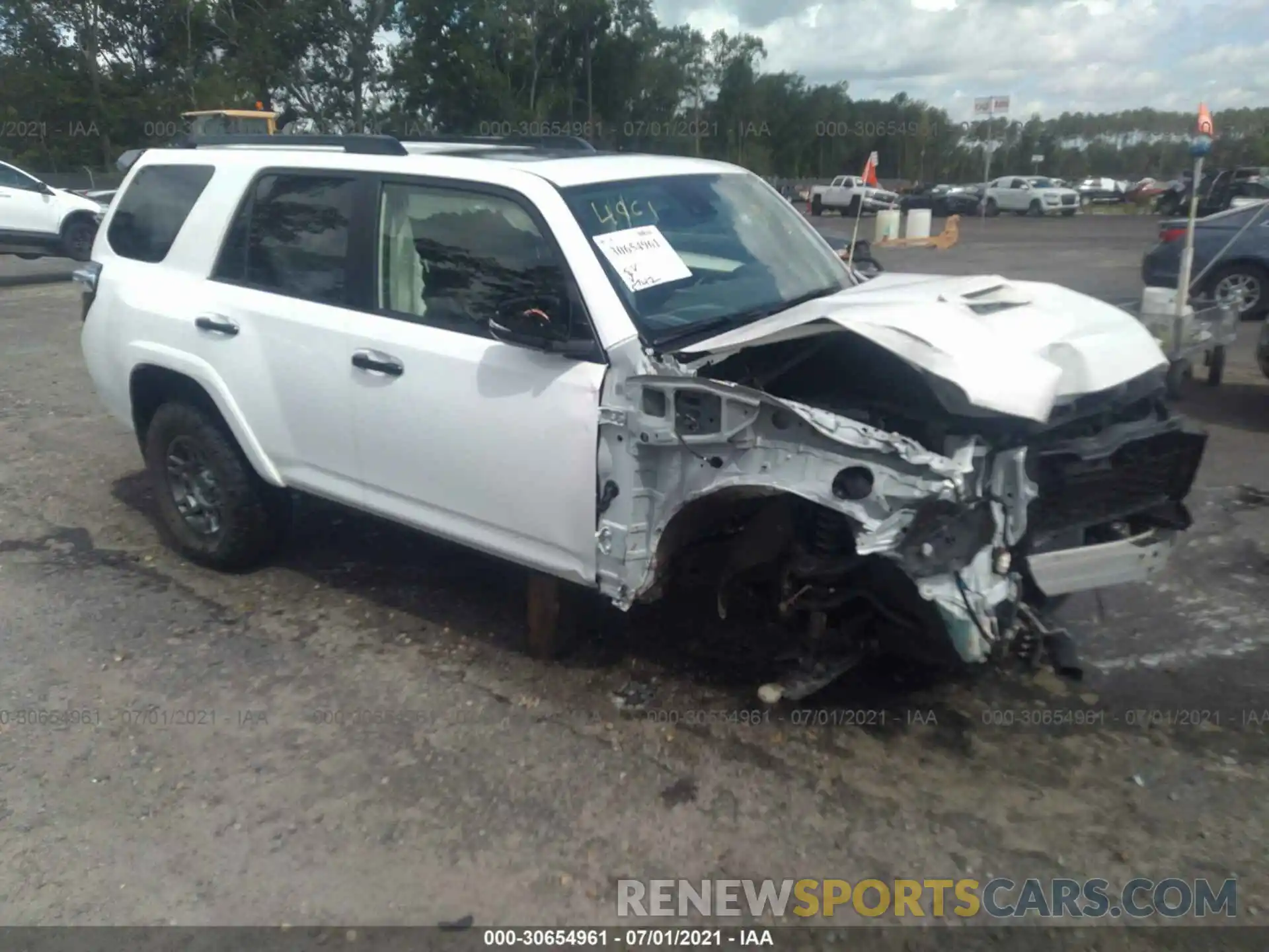 1 Photograph of a damaged car JTEHU5JR7M5839326 TOYOTA 4RUNNER 2021