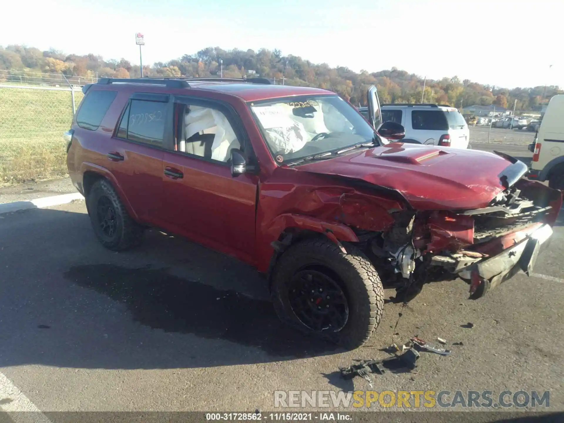 1 Photograph of a damaged car JTEHU5JR8M5860783 TOYOTA 4RUNNER 2021