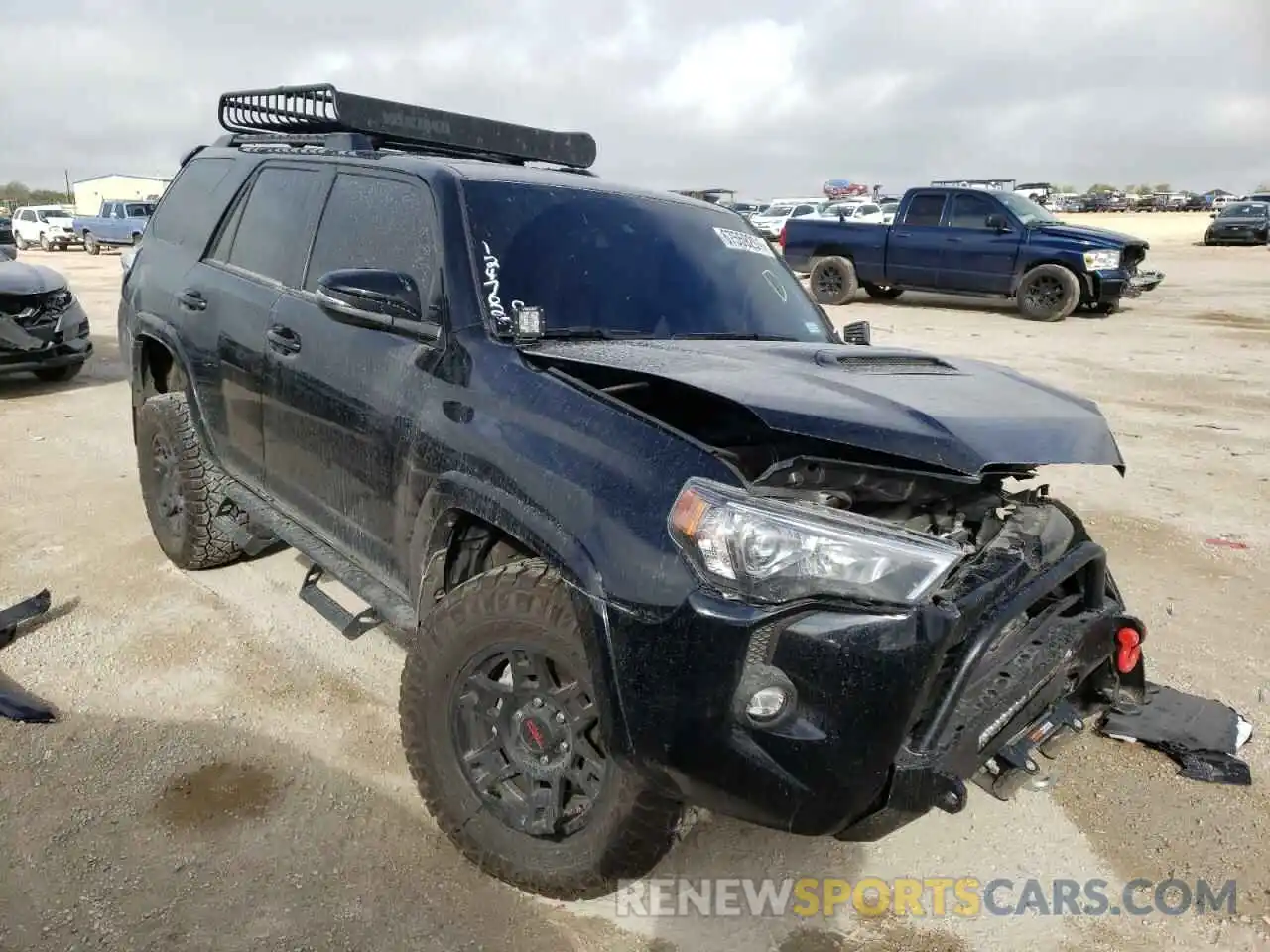 1 Photograph of a damaged car JTEHU5JR8M5943744 TOYOTA 4RUNNER 2021