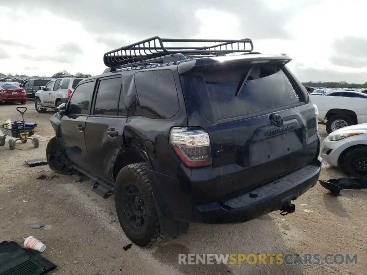 3 Photograph of a damaged car JTEHU5JR8M5943744 TOYOTA 4RUNNER 2021