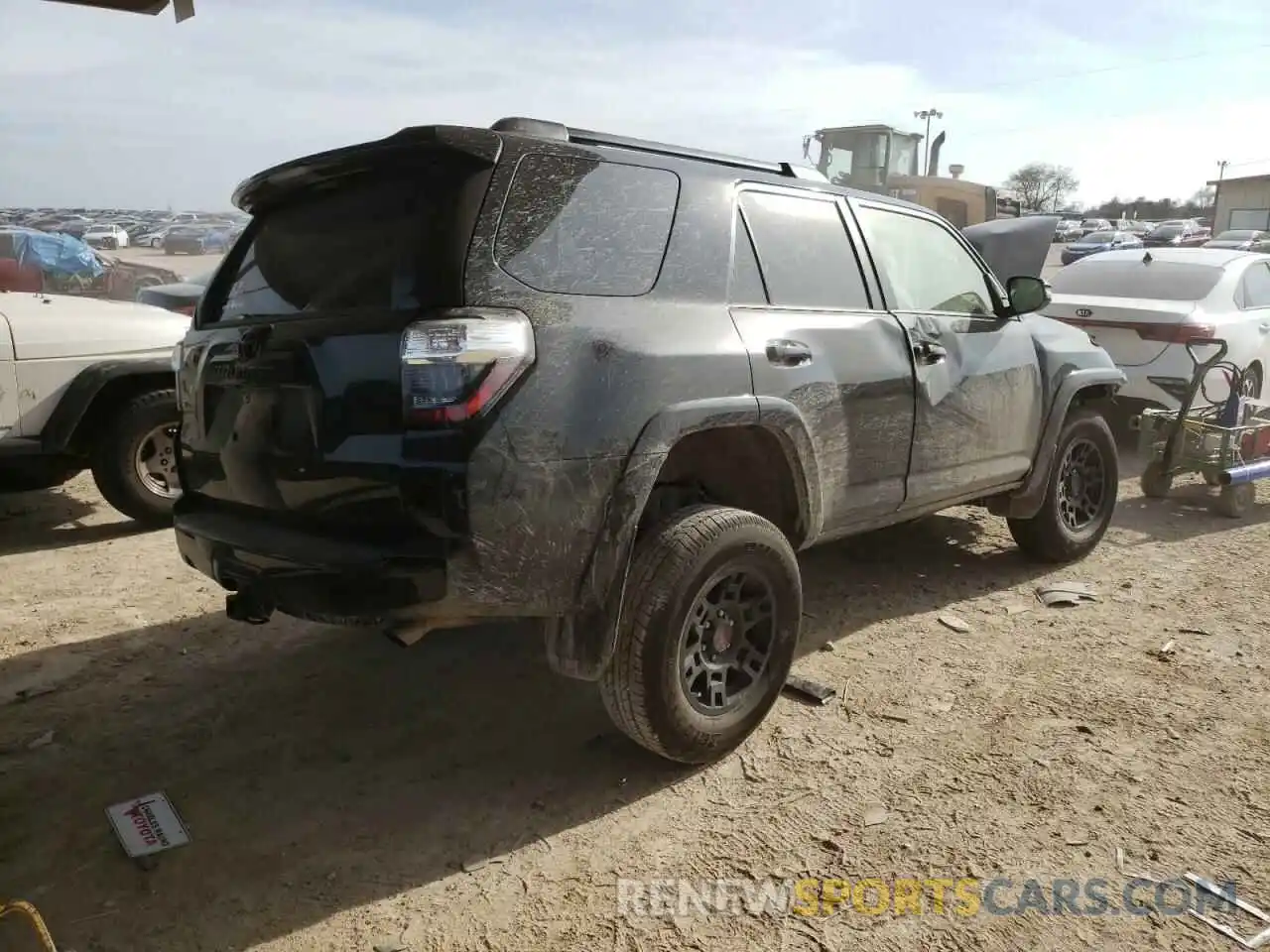 4 Photograph of a damaged car JTEHU5JR8M5949530 TOYOTA 4RUNNER 2021