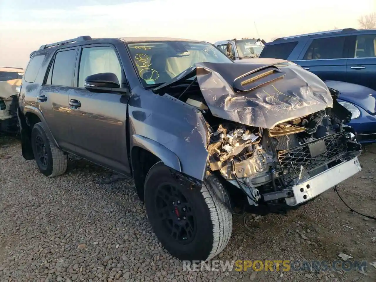 1 Photograph of a damaged car JTEHU5JR9M5860064 TOYOTA 4RUNNER 2021