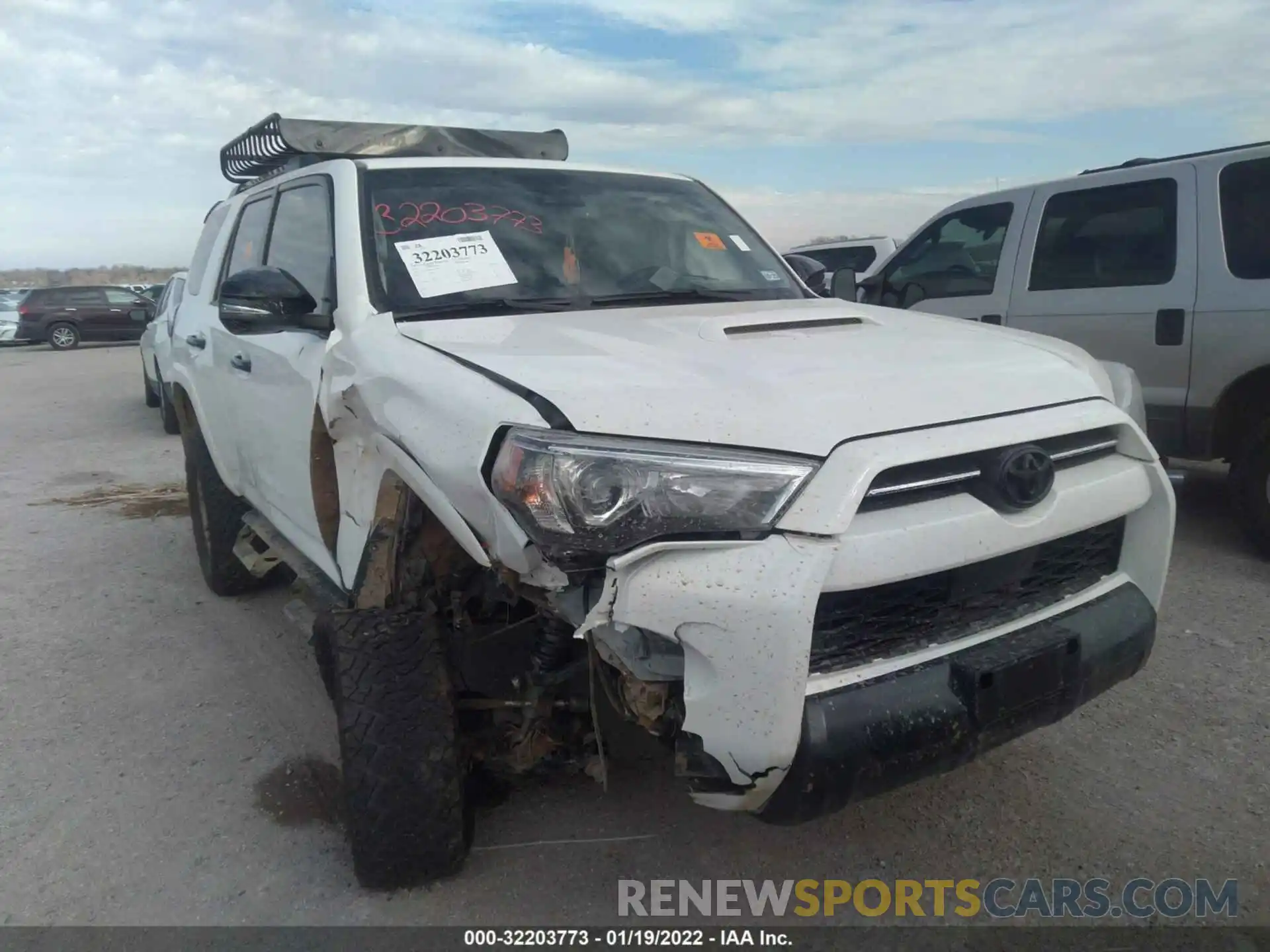 6 Photograph of a damaged car JTEHU5JR9M5954025 TOYOTA 4RUNNER 2021