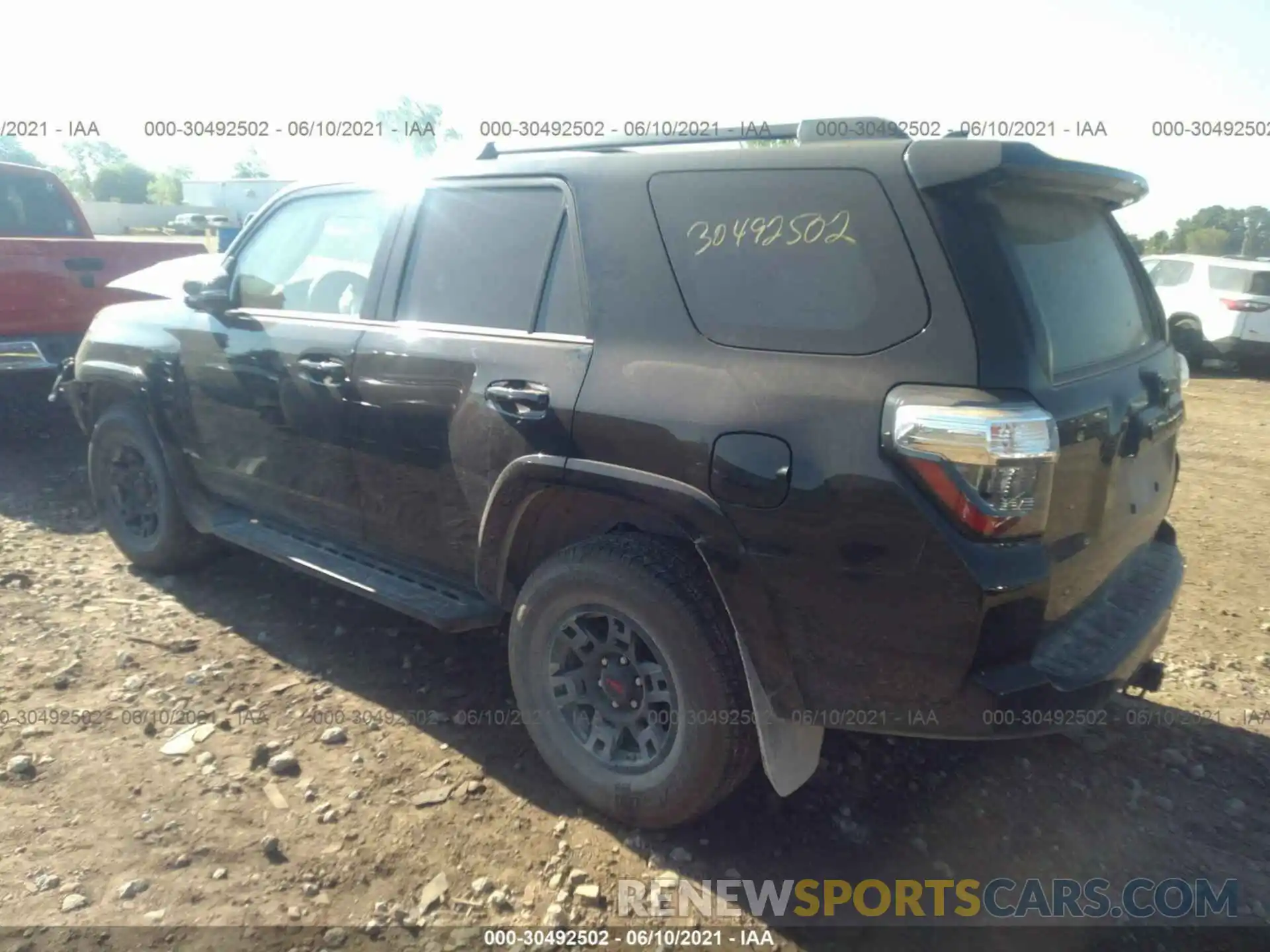 3 Фотография поврежденного автомобиля JTEHU5JRXM5851700 TOYOTA 4RUNNER 2021