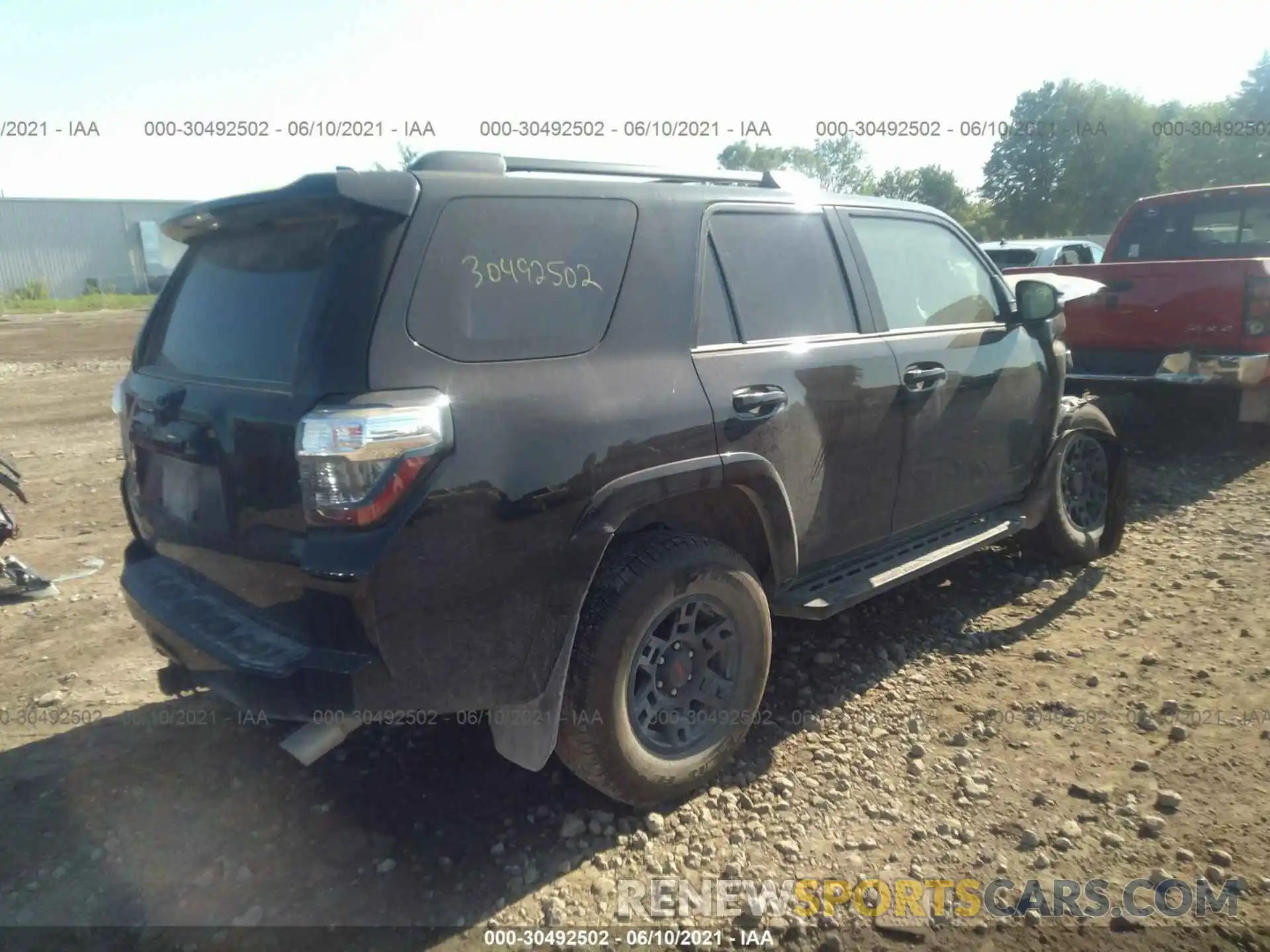 4 Фотография поврежденного автомобиля JTEHU5JRXM5851700 TOYOTA 4RUNNER 2021