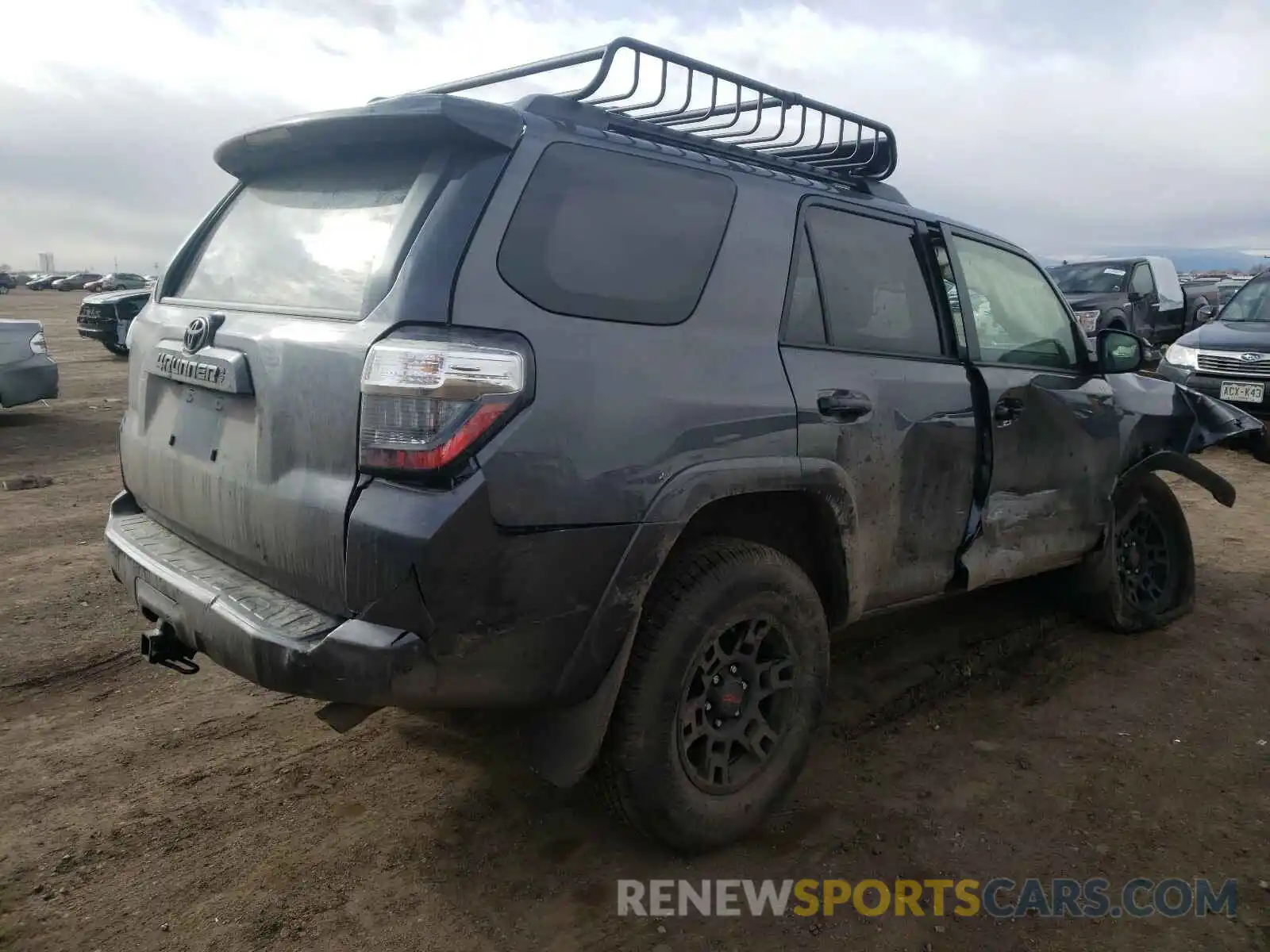 4 Photograph of a damaged car JTEHU5JRXM5855701 TOYOTA 4RUNNER 2021