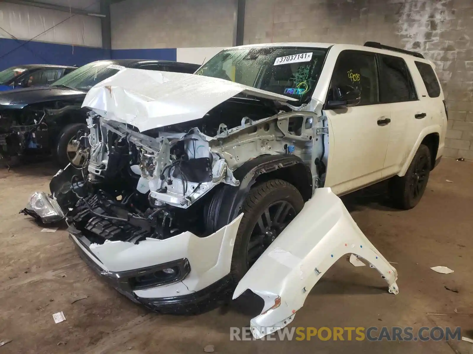 2 Photograph of a damaged car JTEJU5JR0M5839069 TOYOTA 4RUNNER 2021