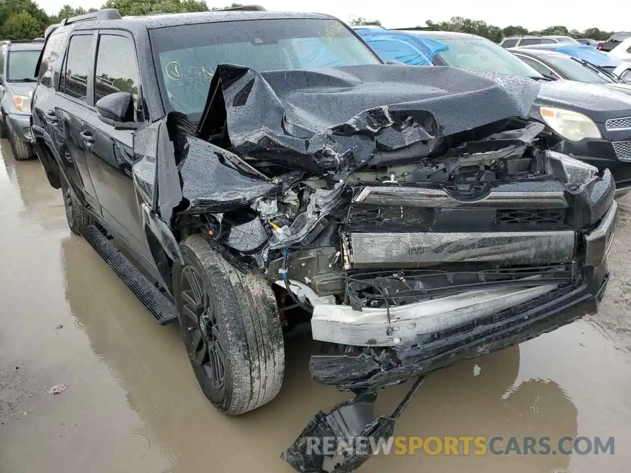 1 Photograph of a damaged car JTEJU5JR1M5864773 TOYOTA 4RUNNER 2021