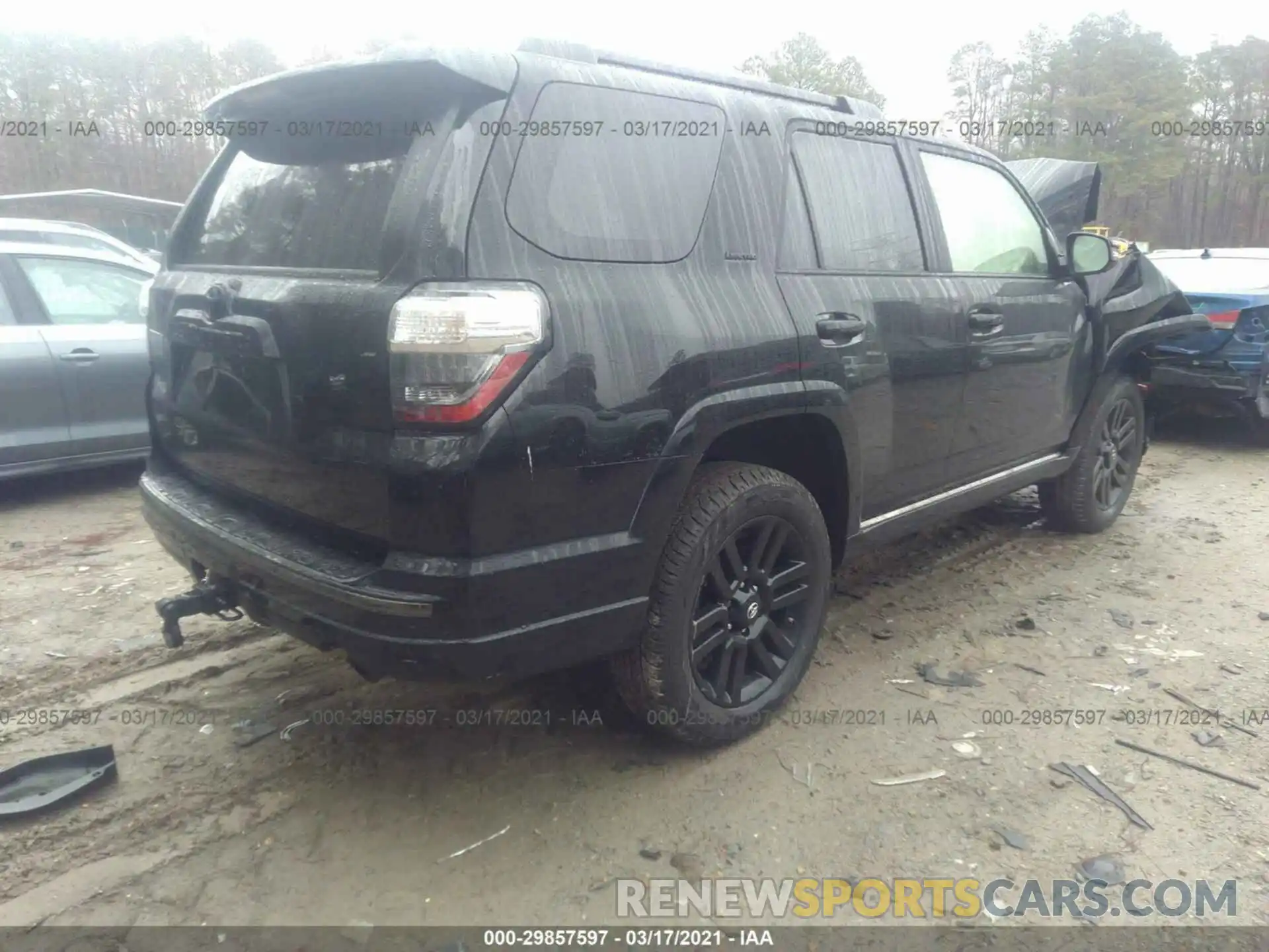 4 Photograph of a damaged car JTEJU5JR2M5868380 TOYOTA 4RUNNER 2021