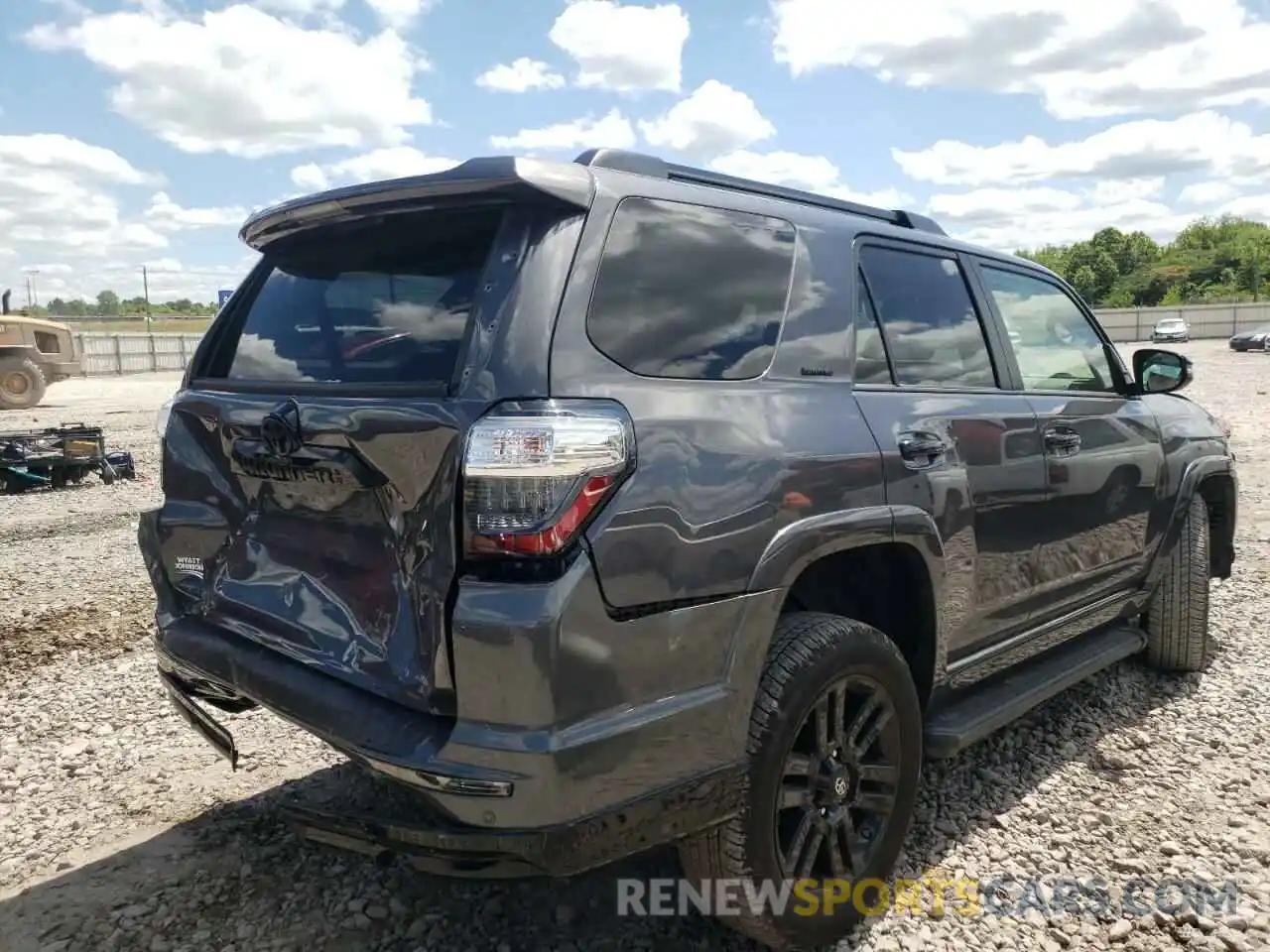 4 Photograph of a damaged car JTEJU5JR3M5853015 TOYOTA 4RUNNER 2021