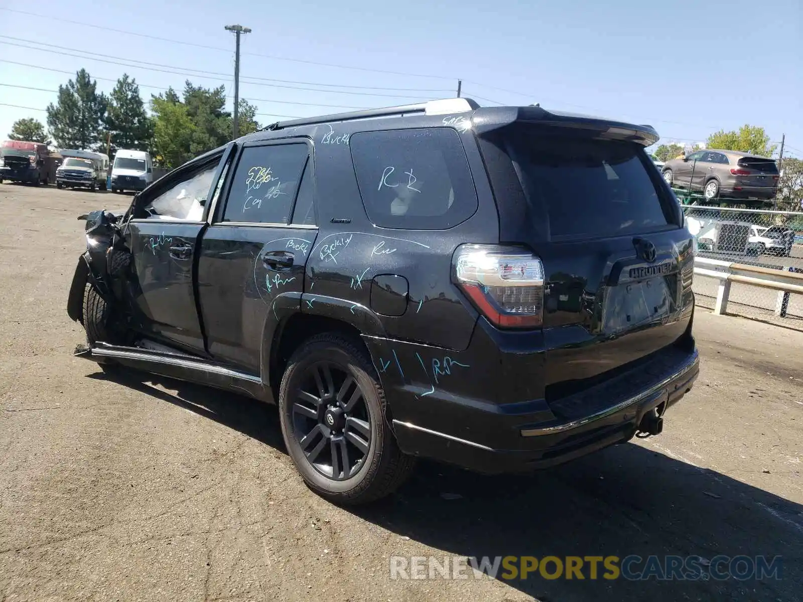 3 Photograph of a damaged car JTEJU5JR4M5881888 TOYOTA 4RUNNER 2021