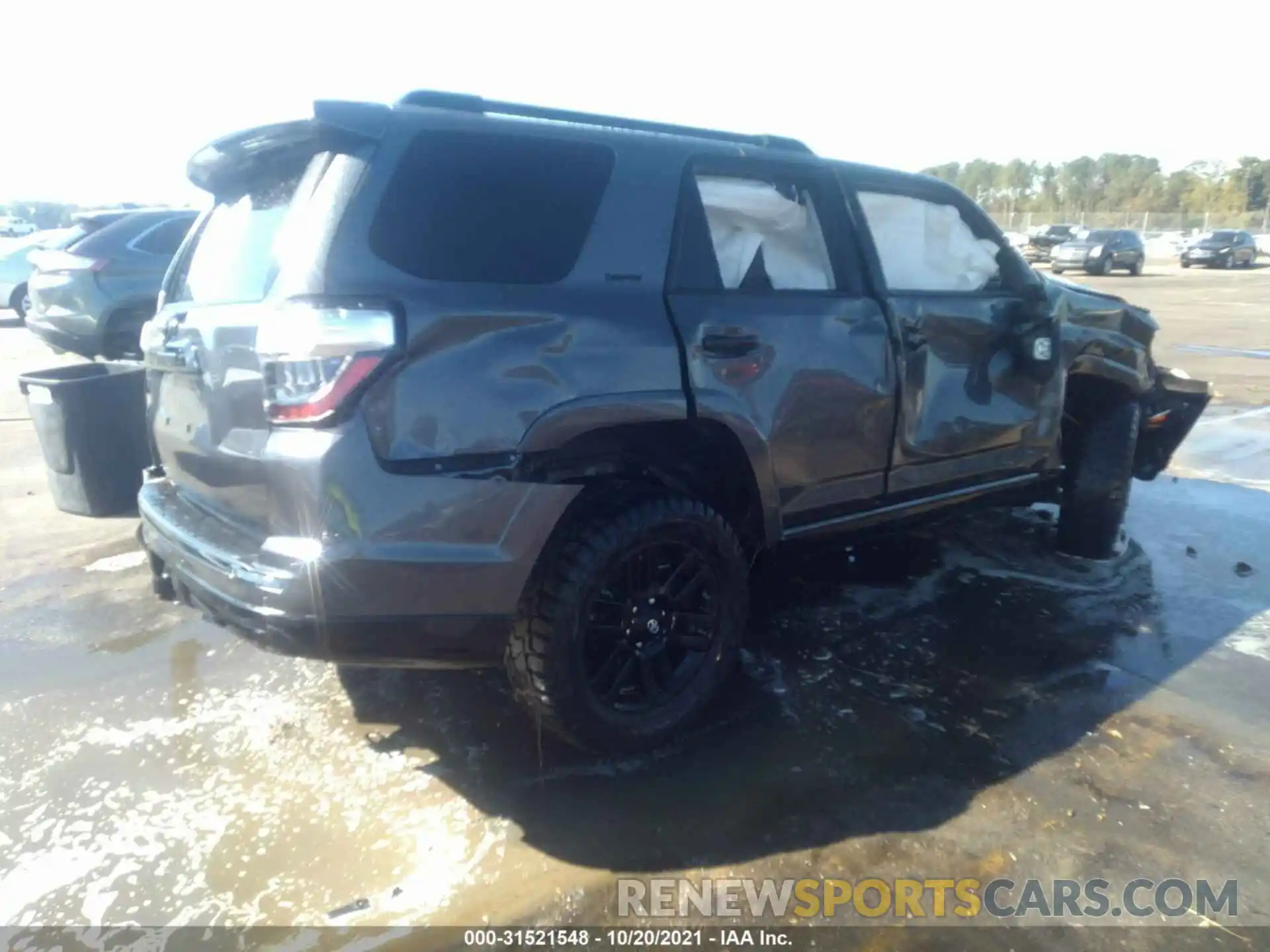 4 Photograph of a damaged car JTEJU5JR6M5860914 TOYOTA 4RUNNER 2021