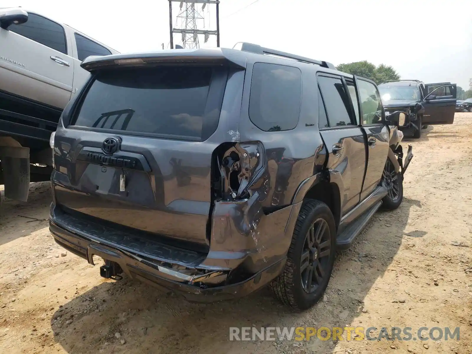 4 Photograph of a damaged car JTEJU5JR6M5897073 TOYOTA 4RUNNER 2021