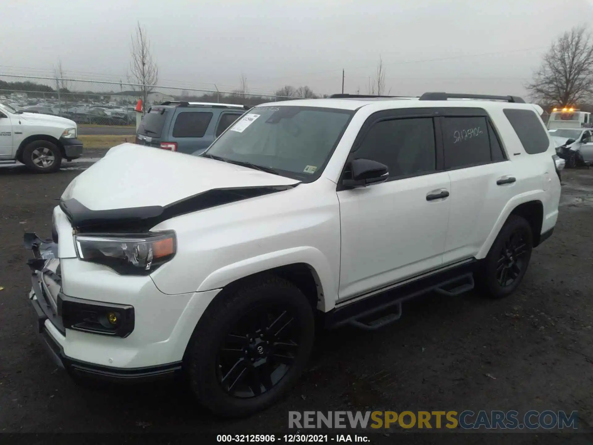 2 Photograph of a damaged car JTEJU5JR7M5844009 TOYOTA 4RUNNER 2021