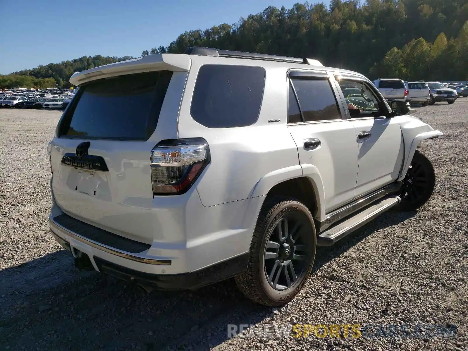 4 Photograph of a damaged car JTEJU5JR7M5881402 TOYOTA 4RUNNER 2021