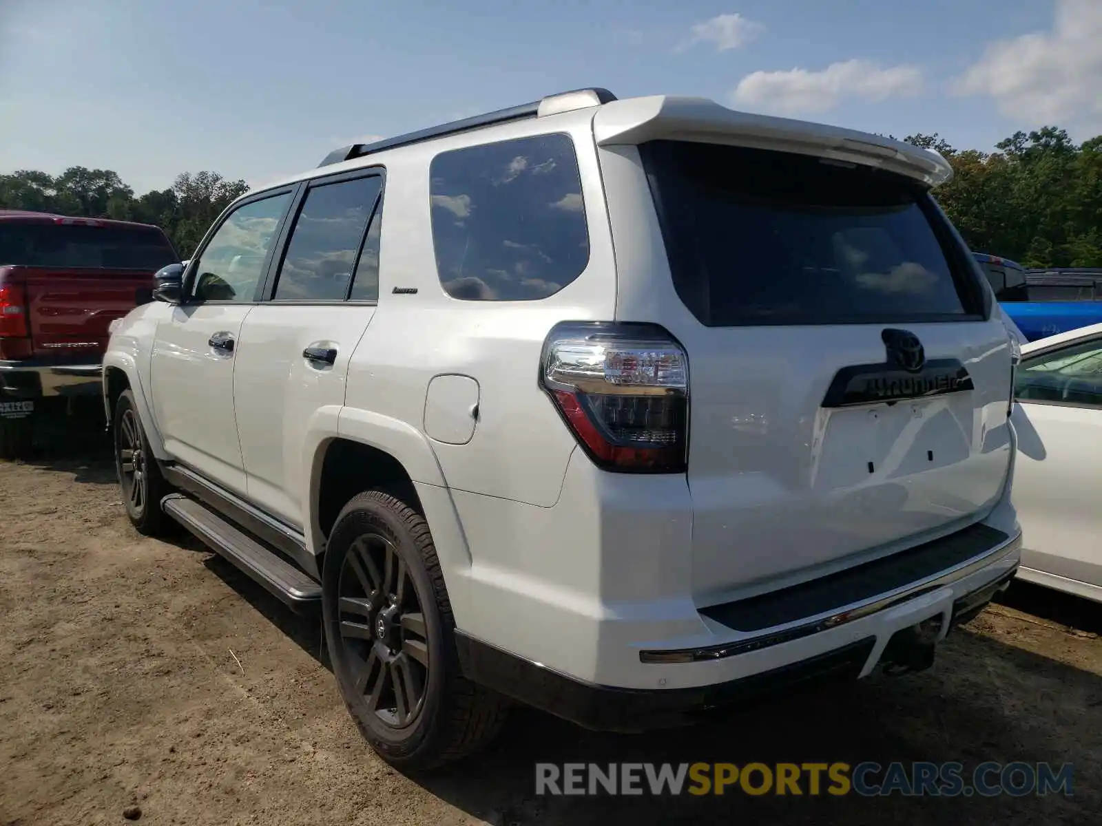 3 Photograph of a damaged car JTEJU5JR8M5870845 TOYOTA 4RUNNER 2021