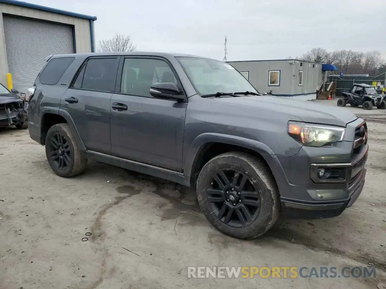 4 Photograph of a damaged car JTEJU5JR9M5847722 TOYOTA 4RUNNER 2021