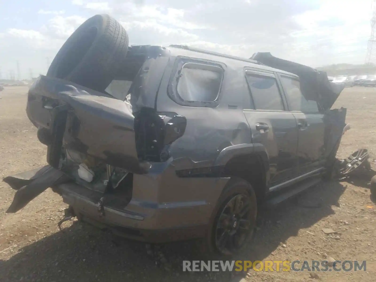 4 Photograph of a damaged car JTEJU5JR9M5859594 TOYOTA 4RUNNER 2021