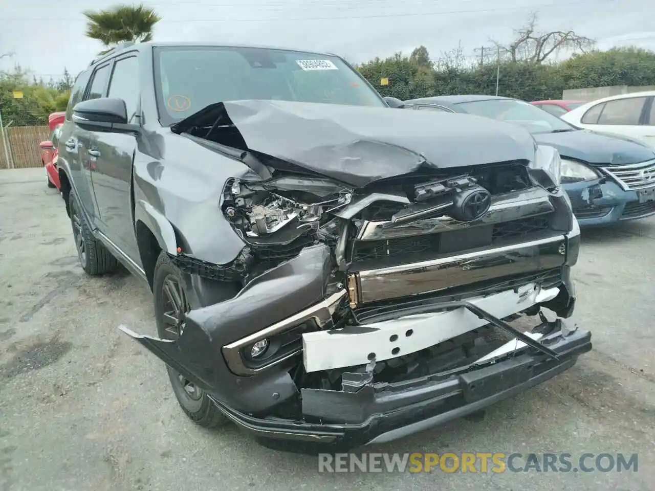 9 Photograph of a damaged car JTEJU5JR9M5913573 TOYOTA 4RUNNER 2021