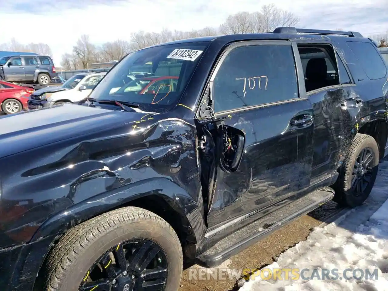 9 Photograph of a damaged car JTEJU5JRXM5961969 TOYOTA 4RUNNER 2021