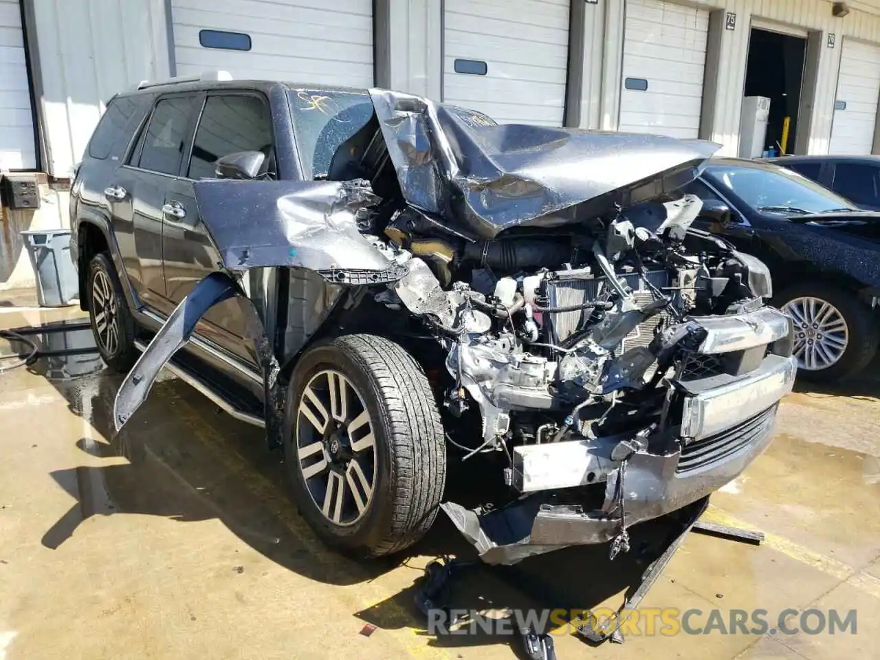 1 Photograph of a damaged car JTEKU5JR4M5839953 TOYOTA 4RUNNER 2021