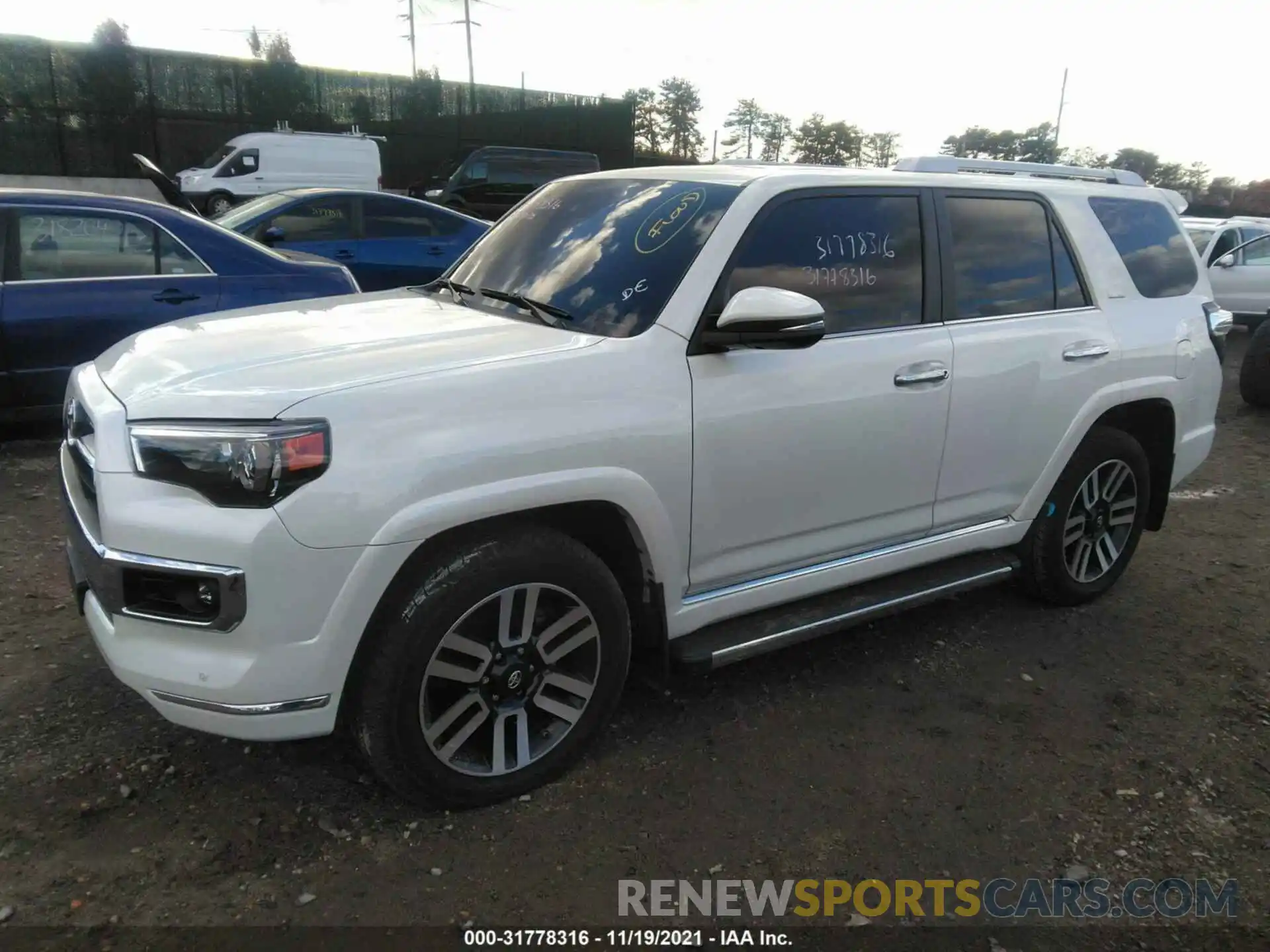 2 Photograph of a damaged car JTEKU5JR4M5857790 TOYOTA 4RUNNER 2021