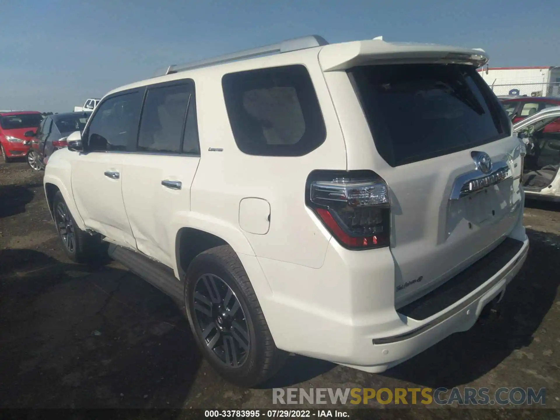 3 Photograph of a damaged car JTEKU5JR5M5863338 TOYOTA 4RUNNER 2021