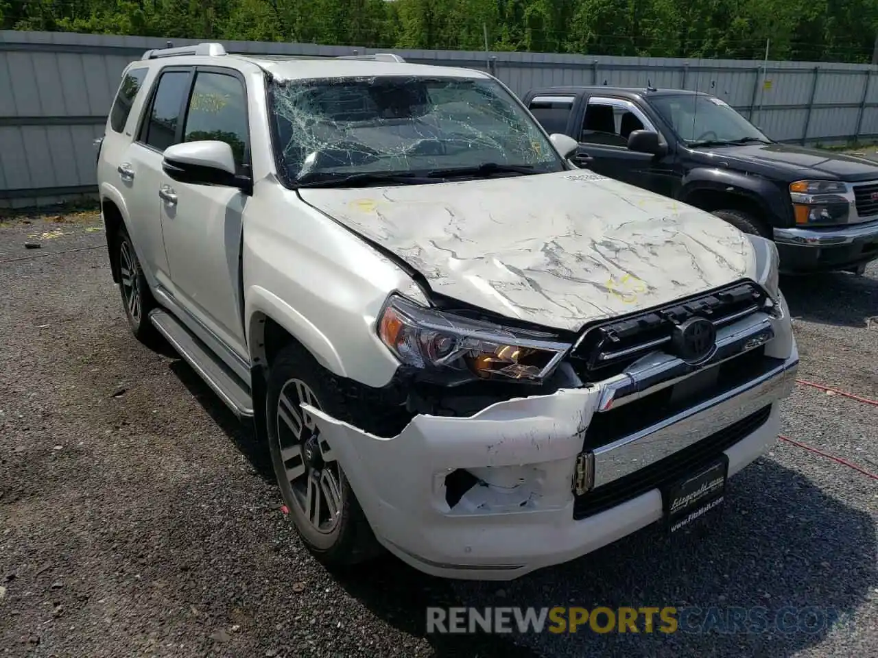 1 Photograph of a damaged car JTEKU5JR6M5946051 TOYOTA 4RUNNER 2021