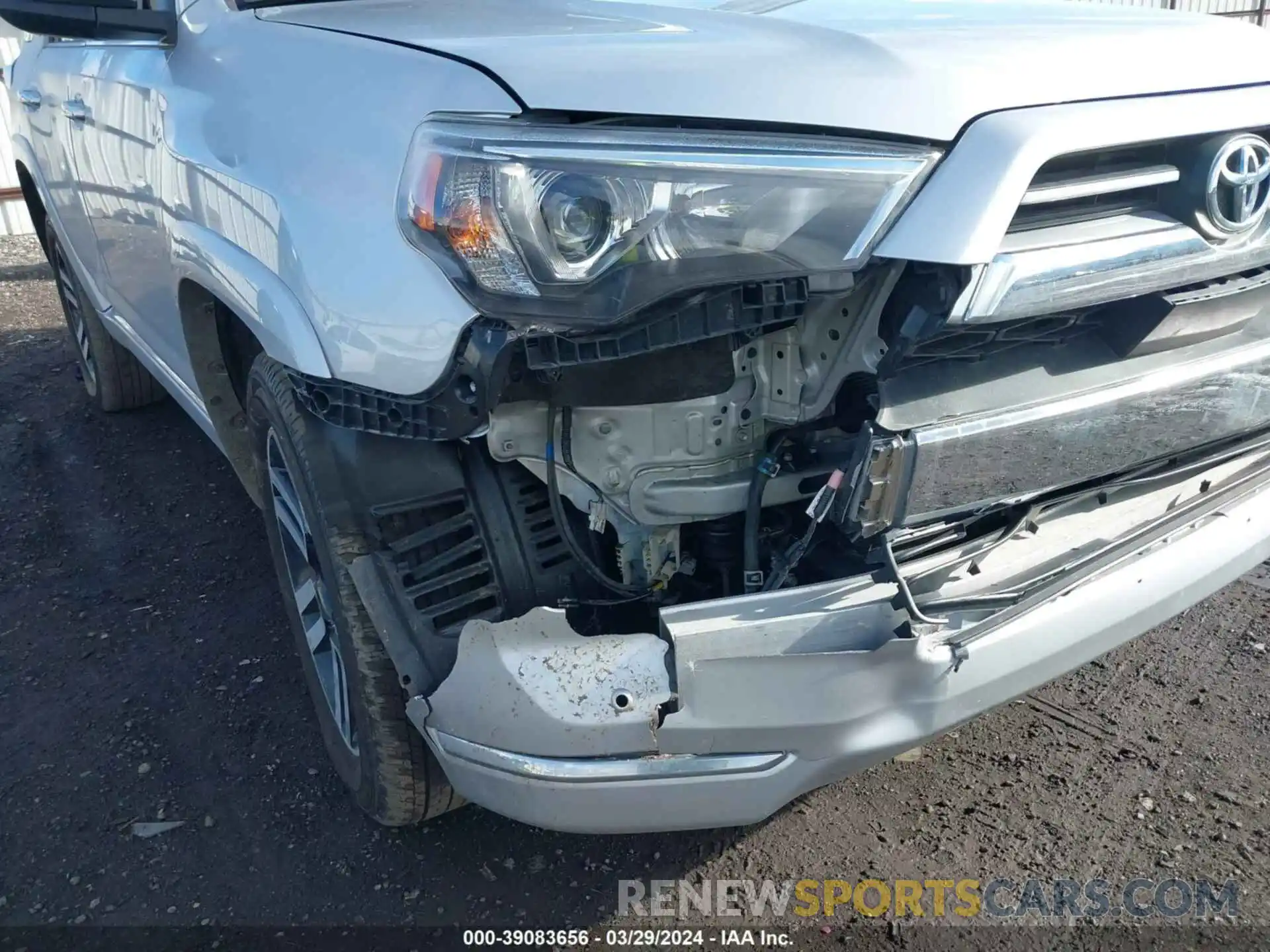 6 Photograph of a damaged car JTEKU5JR6M5950570 TOYOTA 4RUNNER 2021