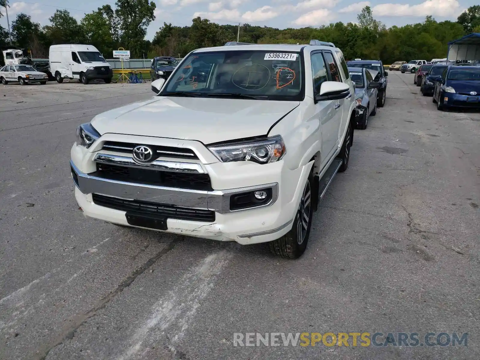 9 Photograph of a damaged car JTEKU5JR7M5841955 TOYOTA 4RUNNER 2021