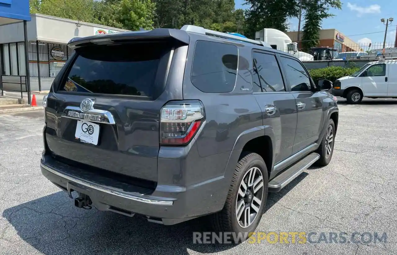 4 Photograph of a damaged car JTEKU5JR7M5909395 TOYOTA 4RUNNER 2021