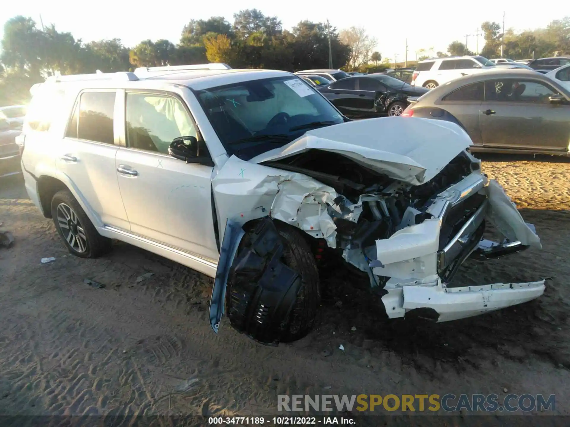 1 Photograph of a damaged car JTEKU5JR8M5914086 TOYOTA 4RUNNER 2021