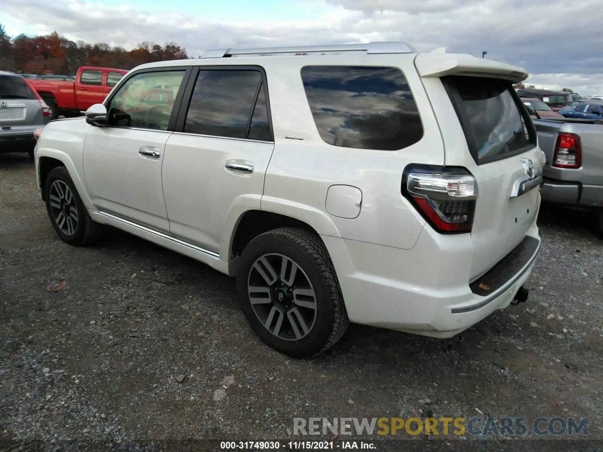 3 Photograph of a damaged car JTEKU5JR9M5844422 TOYOTA 4RUNNER 2021