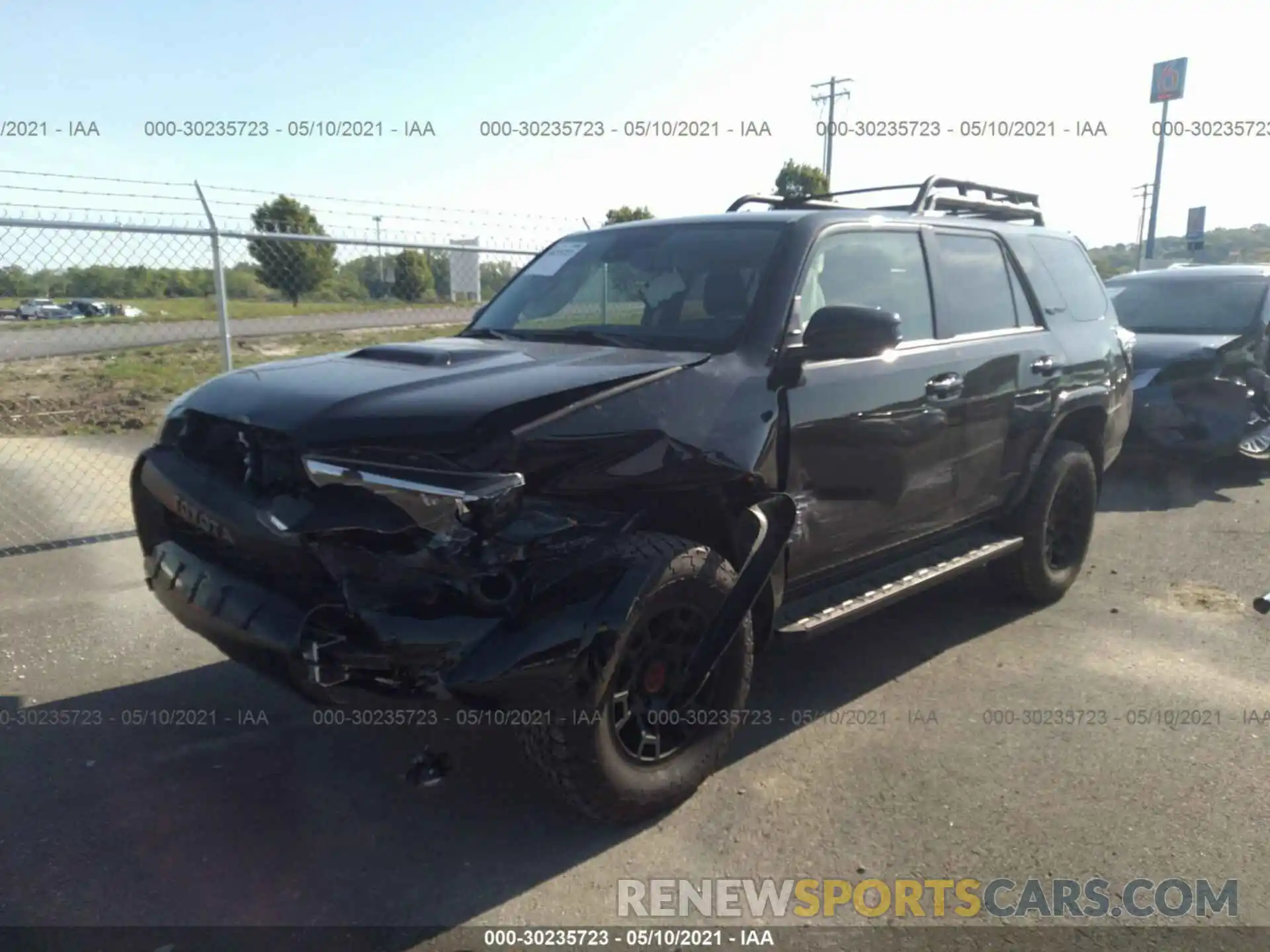 2 Photograph of a damaged car JTELU5JR4M5838600 TOYOTA 4RUNNER 2021