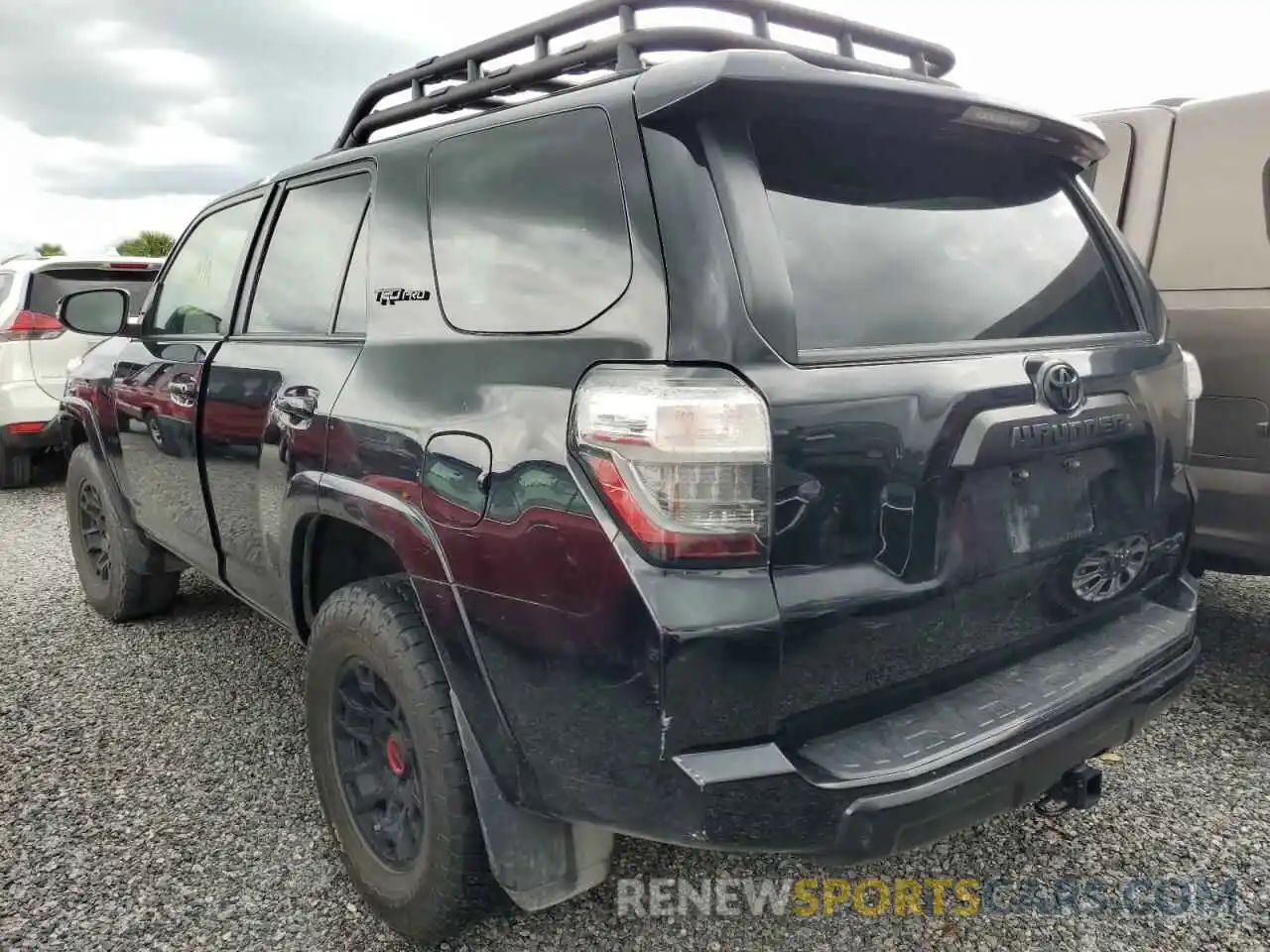 3 Photograph of a damaged car JTELU5JR4M5967758 TOYOTA 4RUNNER 2021