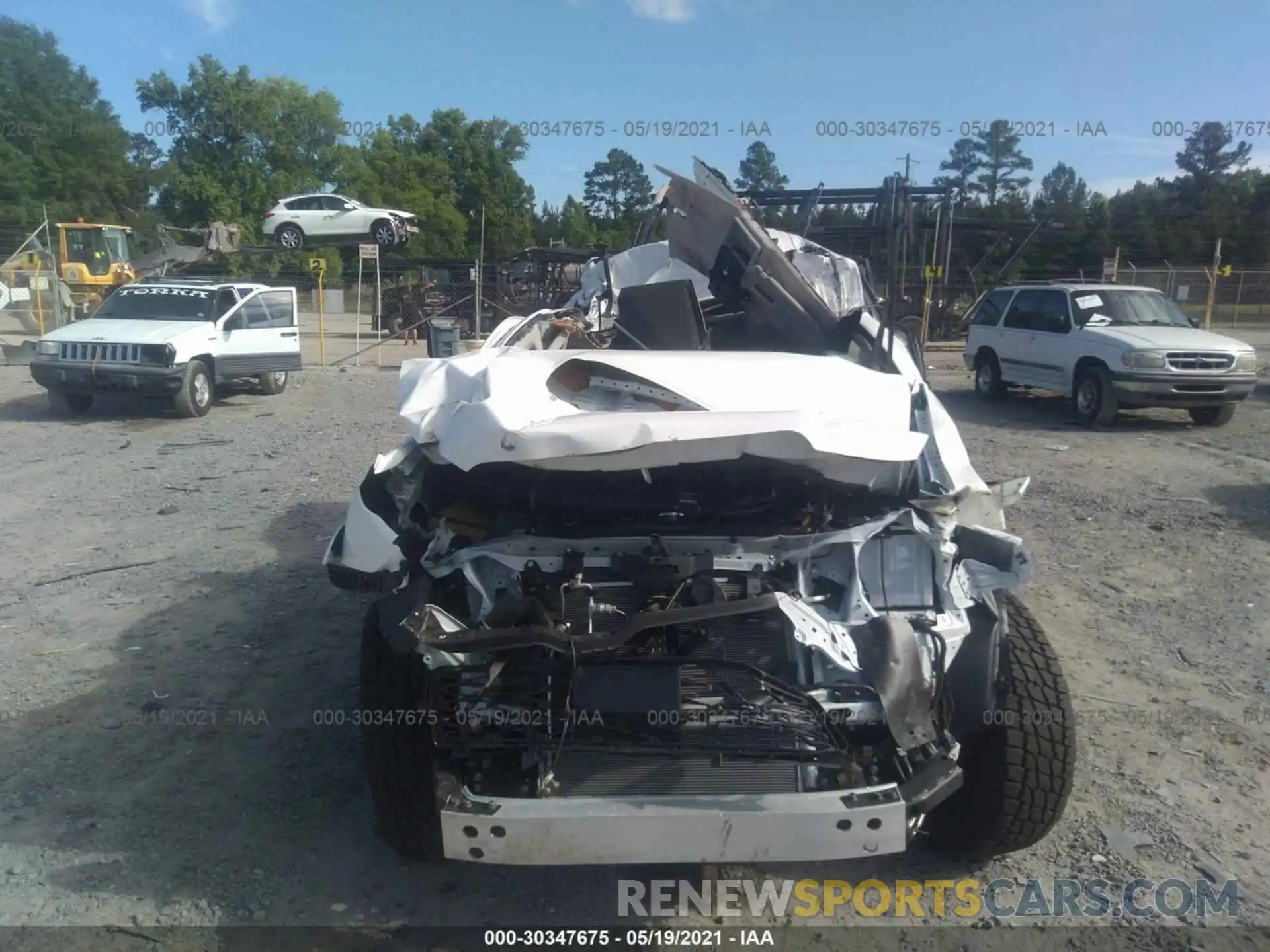 6 Photograph of a damaged car JTELU5JR6M5885014 TOYOTA 4RUNNER 2021