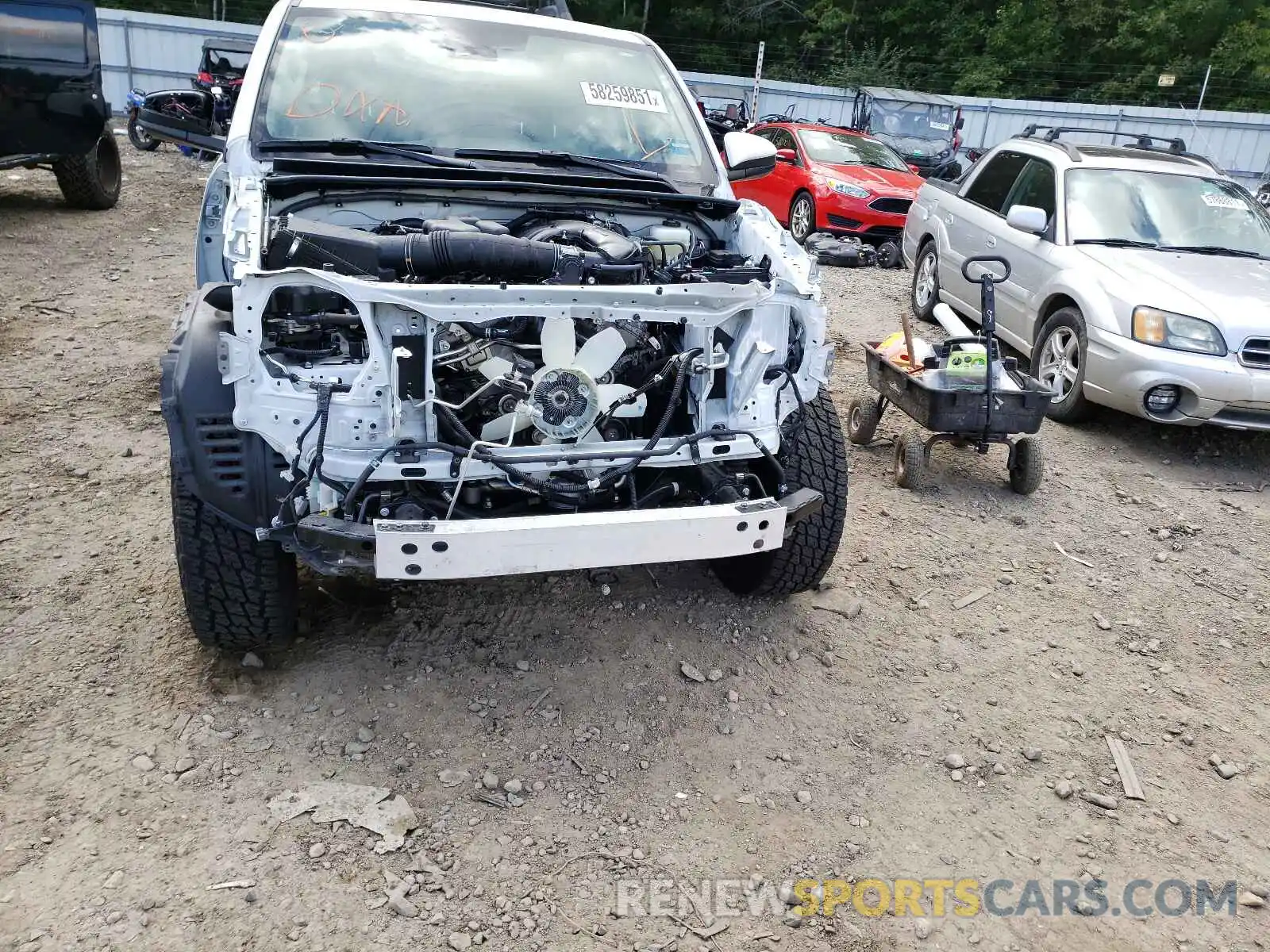 9 Photograph of a damaged car JTELU5JR6M5891766 TOYOTA 4RUNNER 2021