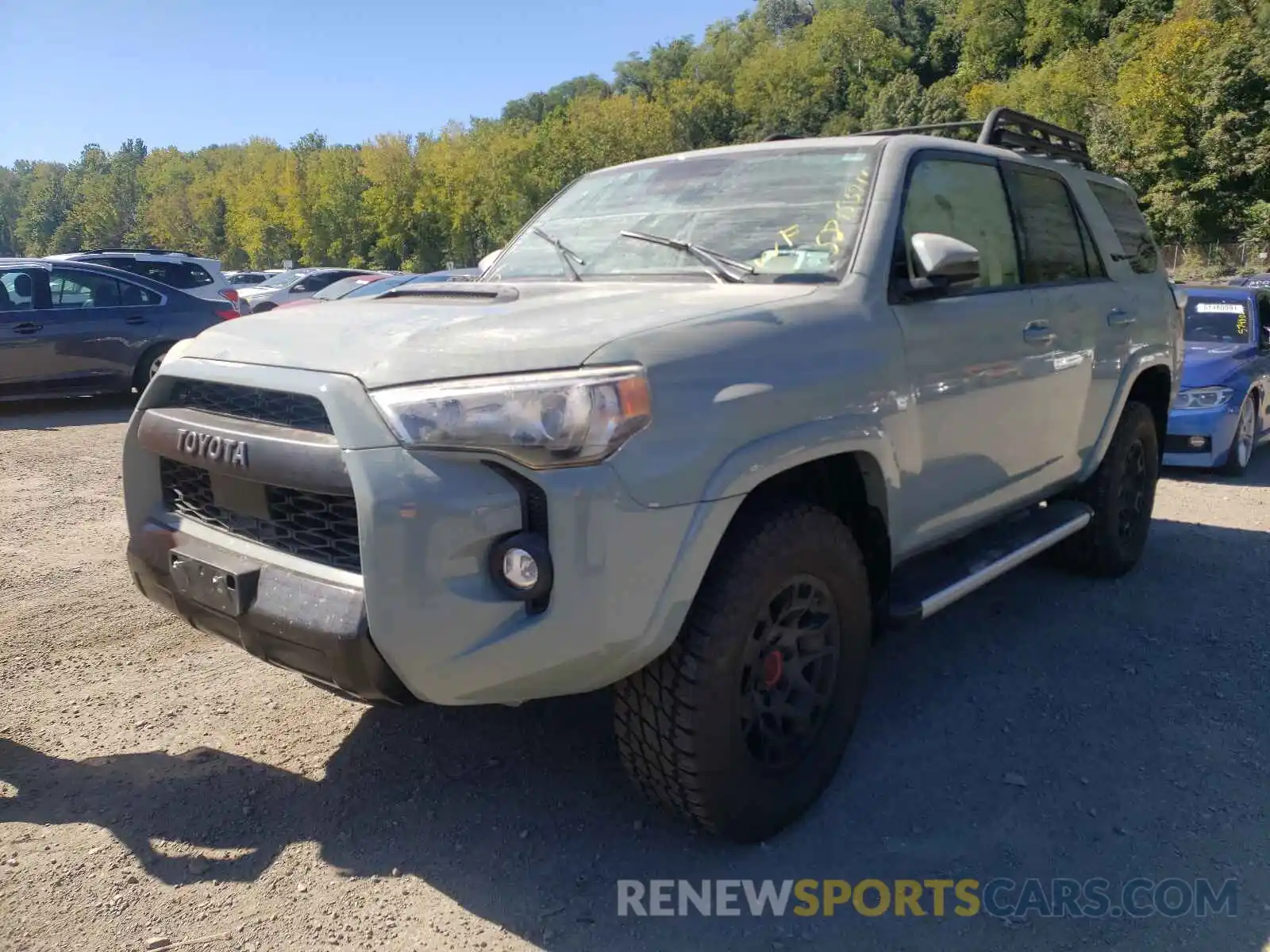 2 Photograph of a damaged car JTELU5JR6M5904273 TOYOTA 4RUNNER 2021