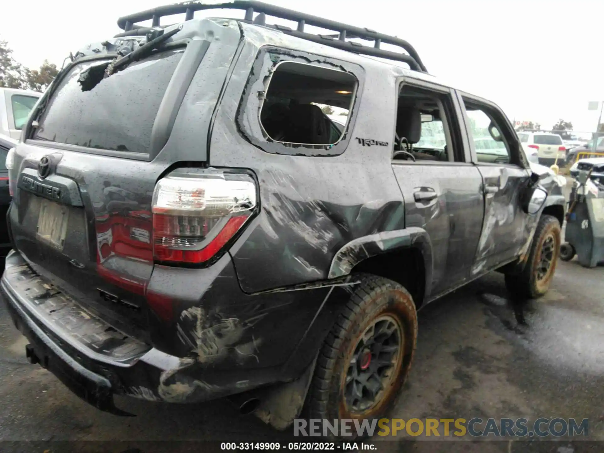 6 Photograph of a damaged car JTELU5JR6M5911272 TOYOTA 4RUNNER 2021