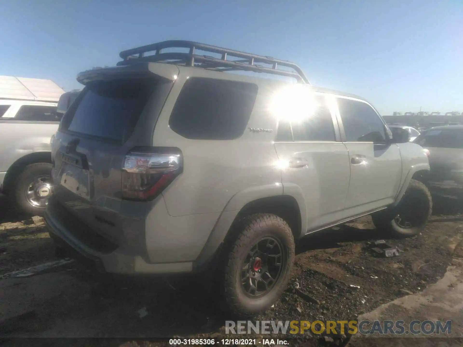 4 Фотография поврежденного автомобиля JTELU5JR6M5931330 TOYOTA 4RUNNER 2021