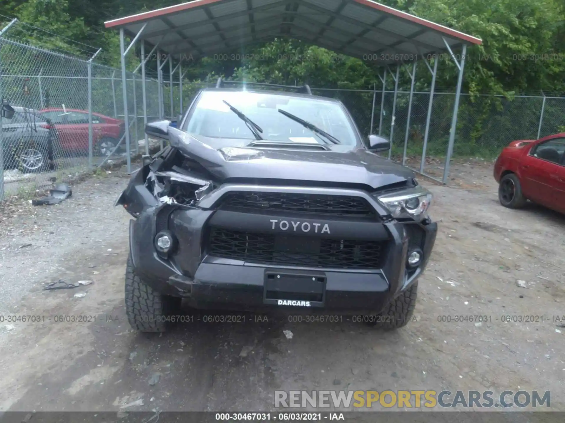 6 Photograph of a damaged car JTELU5JR8M5853634 TOYOTA 4RUNNER 2021