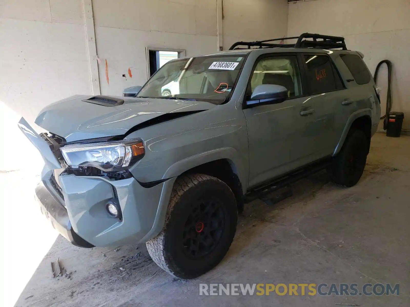 2 Photograph of a damaged car JTELU5JR9M5892443 TOYOTA 4RUNNER 2021