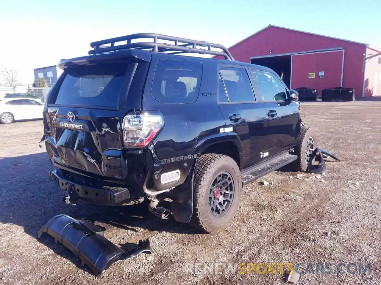 4 Photograph of a damaged car JTELU5JR9M5914425 TOYOTA 4RUNNER 2021