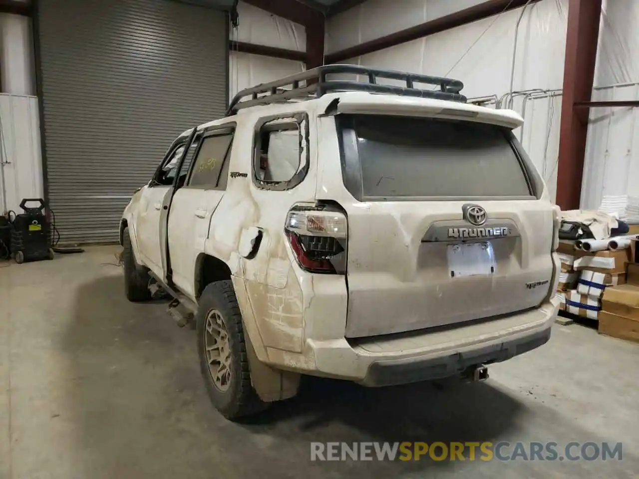 3 Photograph of a damaged car JTELU5JRXM5840657 TOYOTA 4RUNNER 2021