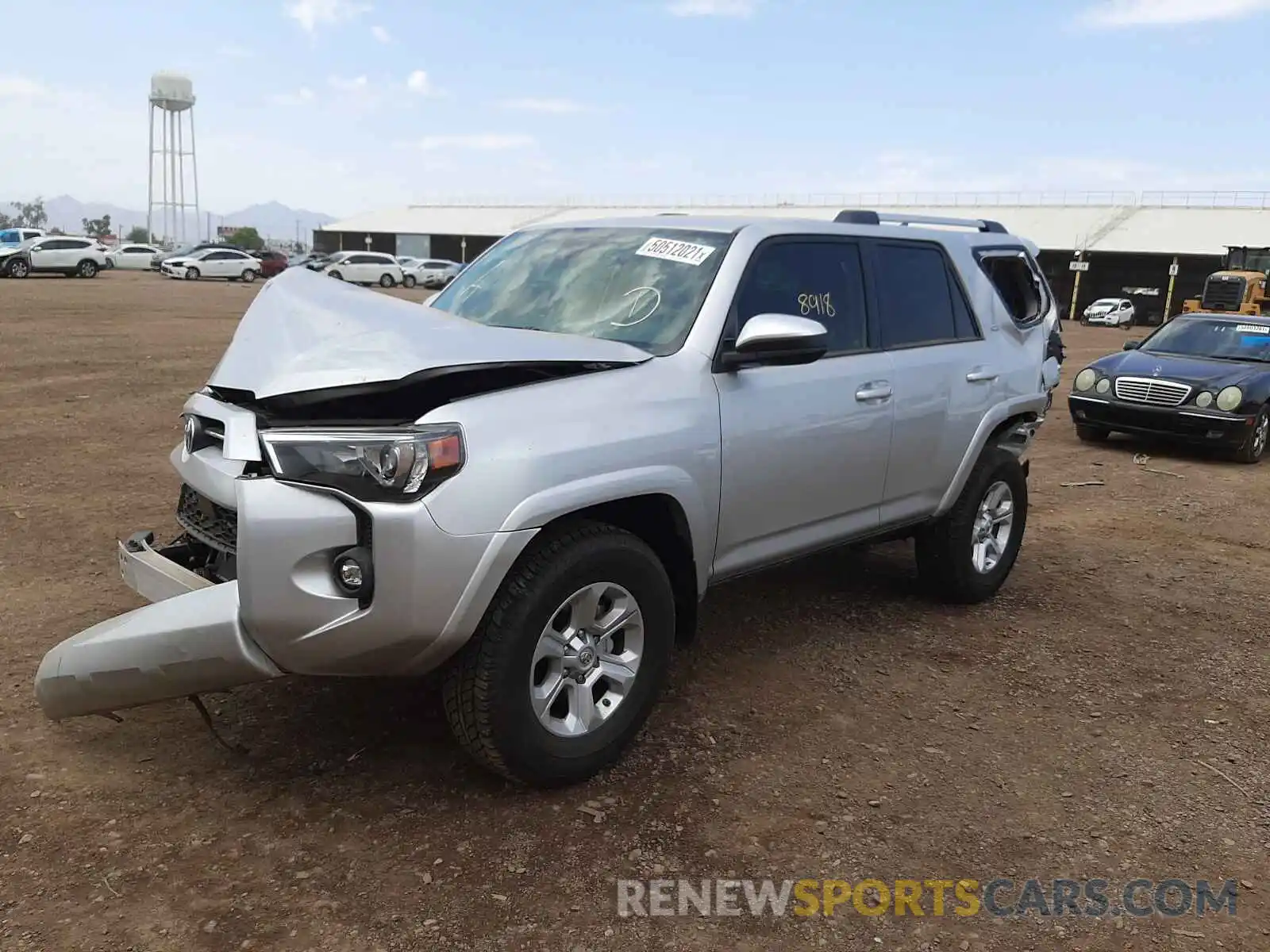 2 Photograph of a damaged car JTEMU5JR0M5861652 TOYOTA 4RUNNER 2021