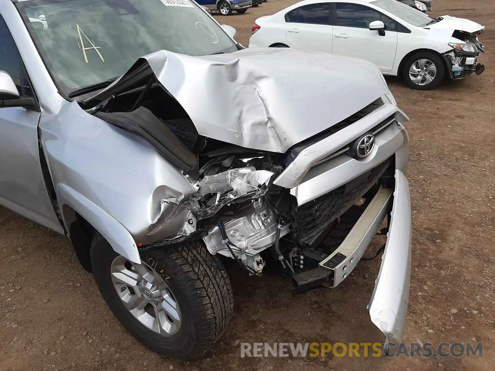 9 Photograph of a damaged car JTEMU5JR0M5861652 TOYOTA 4RUNNER 2021