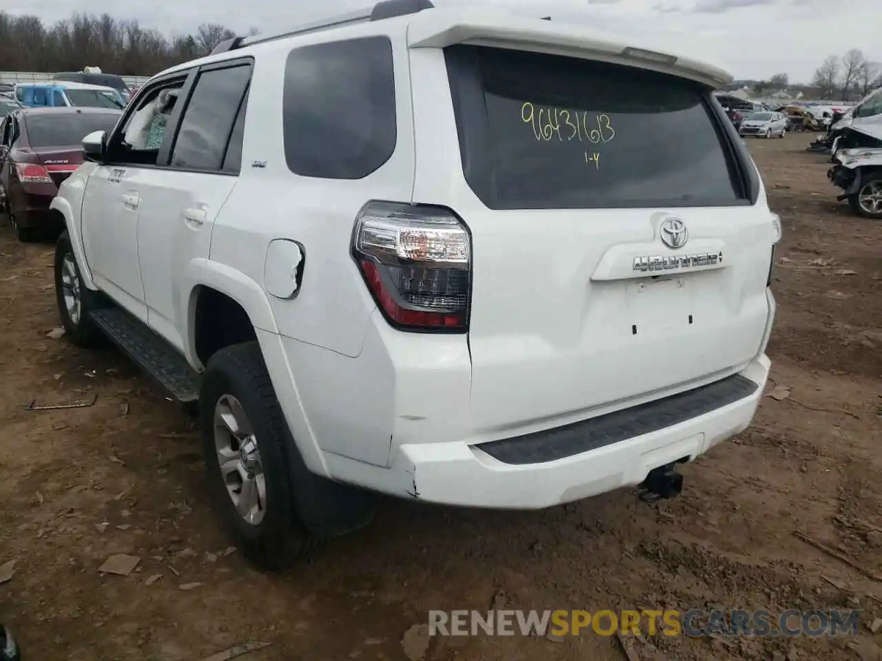 3 Photograph of a damaged car JTEMU5JR0M5912471 TOYOTA 4RUNNER 2021