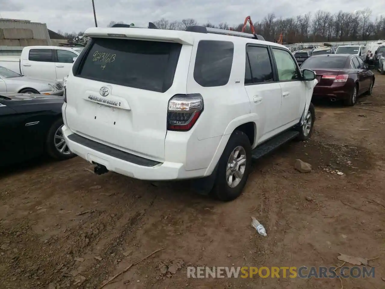 4 Фотография поврежденного автомобиля JTEMU5JR0M5912471 TOYOTA 4RUNNER 2021