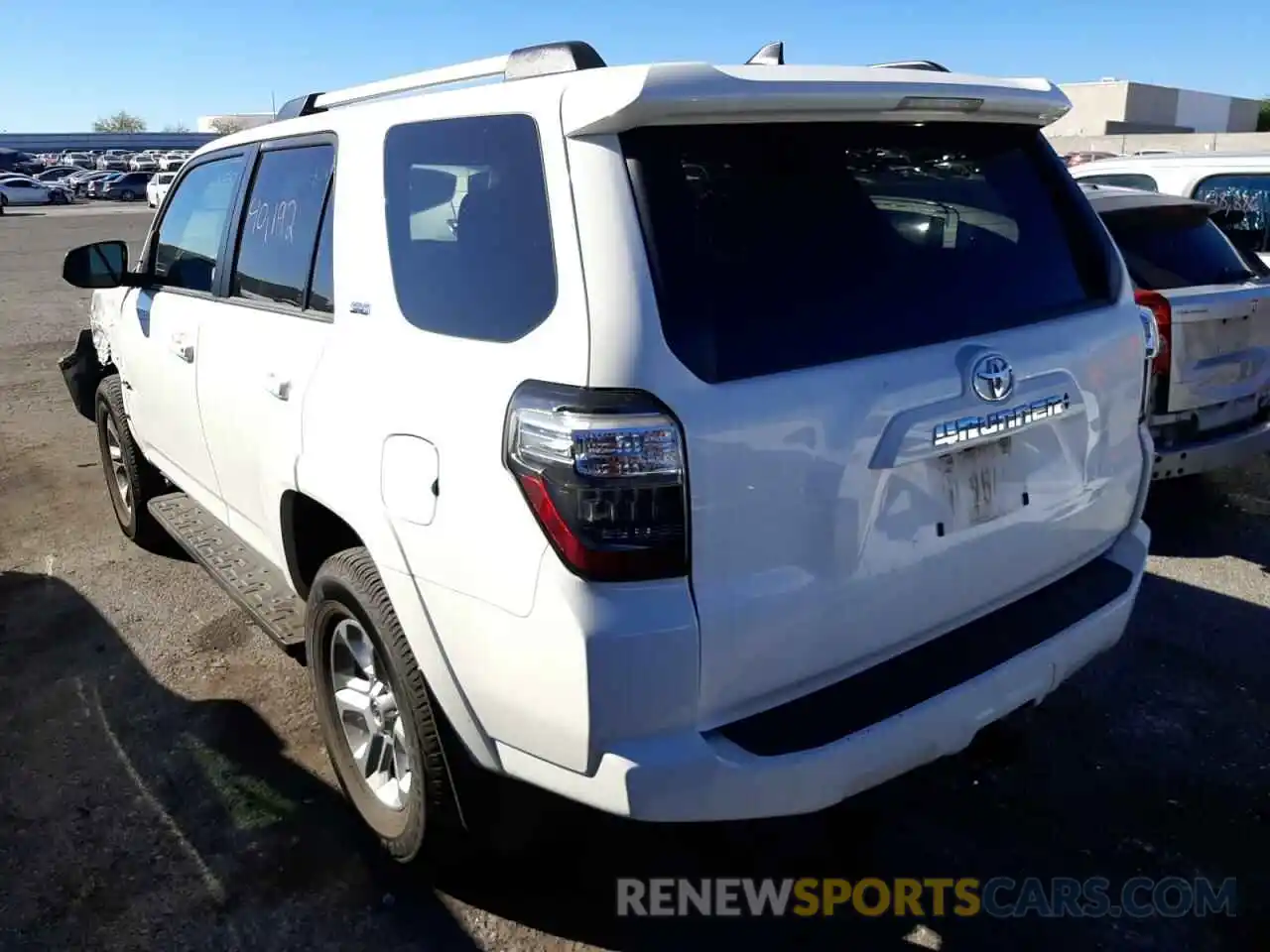 3 Photograph of a damaged car JTEMU5JR0M5921414 TOYOTA 4RUNNER 2021